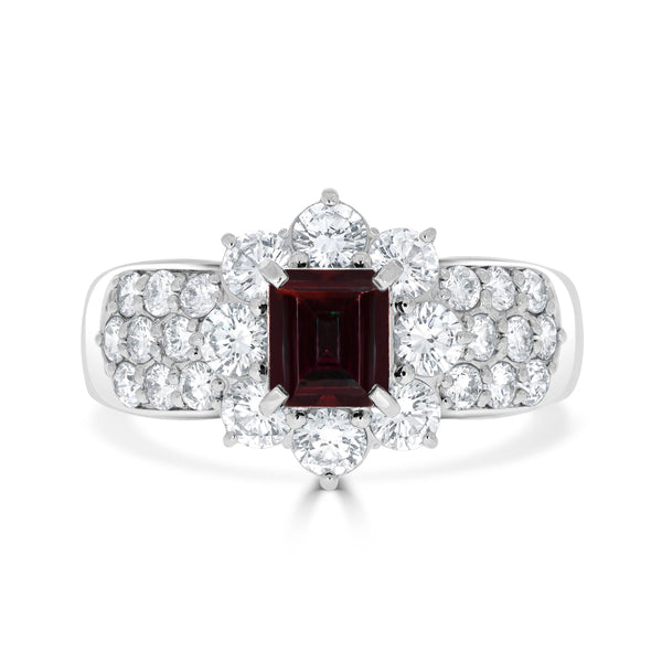 0.89ct Alexandrite Rings With 1.46tct Diamonds Set In Platinum 900 Platinum