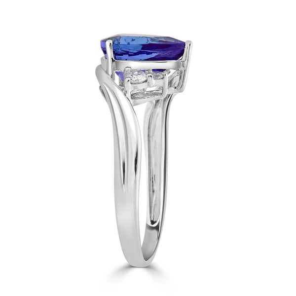 2ct Tanzanite ring with 0.13tct diamonds set in 14K white gold