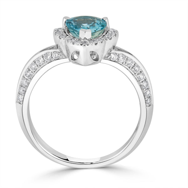 0.96ct Aquamarine ring with 0.25tct diamonds set in 14K white gold