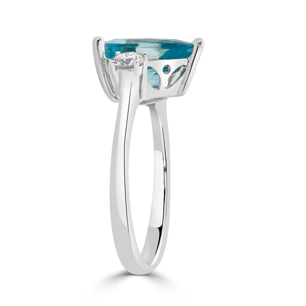 2.99ct Aquamarine Ring With 0.36tct Diamond Accents In 14Kt White Gold