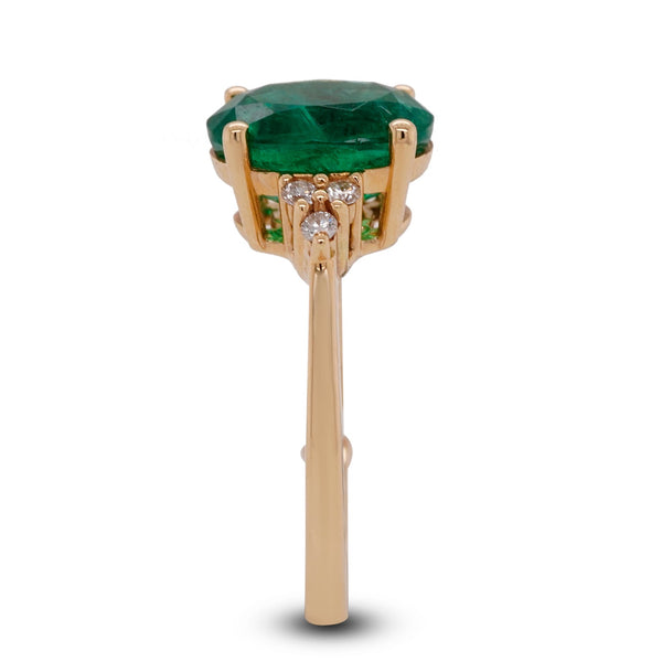 14K yellow gold  Rings 3ct Emerald with 0.11tct Diamond accent