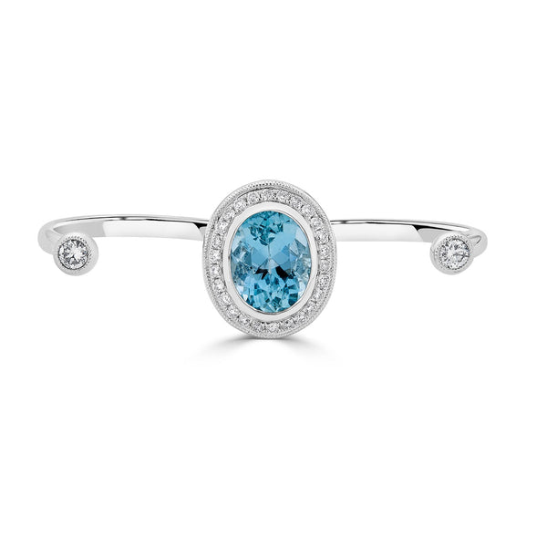 1.70ct Aquamarine ring with 0.32tct diamonds set in 14K white gold