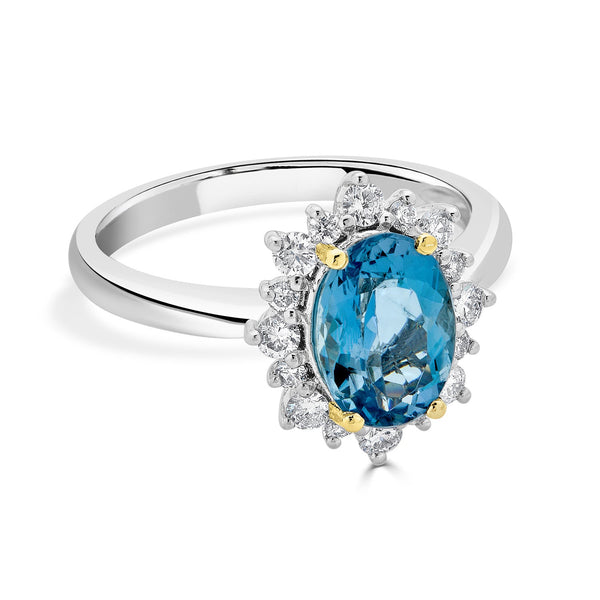 1.70ct Aquamarine ring with 0.40tct diamonds set in 14K white gold