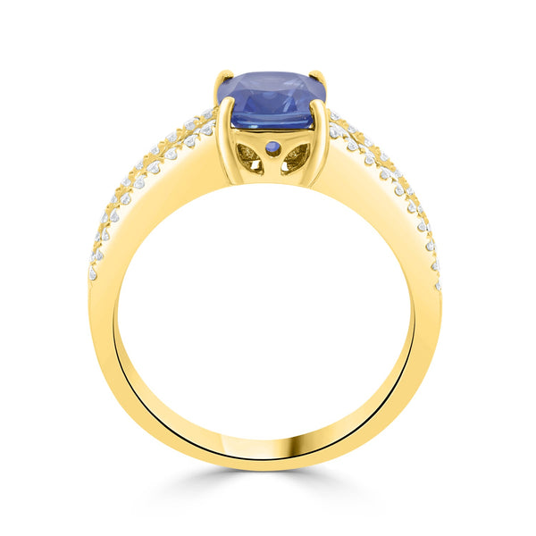 1.56Ct Sapphire Ring With 0.58Tct Diamonds Set In 14K Yellow Gold