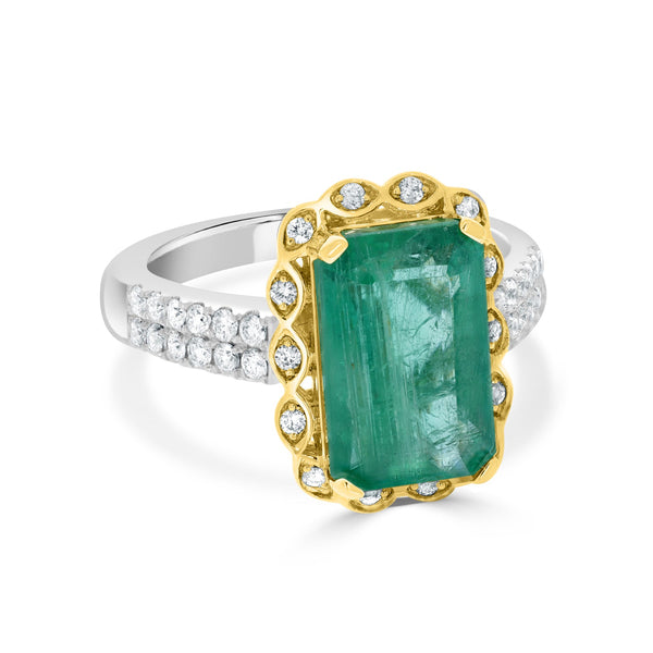 3.87ct Emerald Rings with 0.42tct diamonds set in 14kt two tone gold