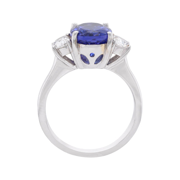 Oval 4.14Ct Tanzanite Ring With 0.71Tct Diamond Accents In 18Kt White Gold