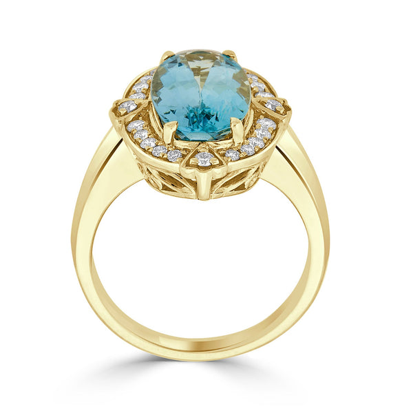 3.52ct Aquamarine ring with 0.28tct diamonds set in 14K yellow gold