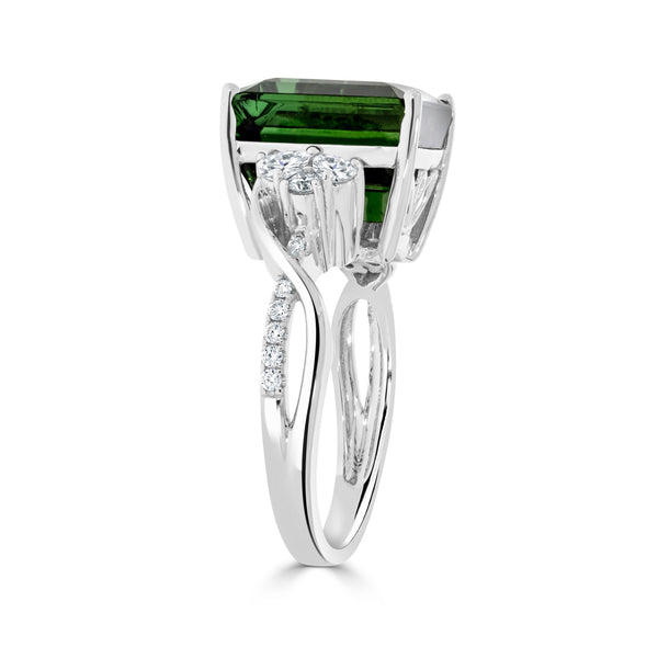 9.23ct Tourmaline ring with 0.48tct diamonds set in 14kt white gold