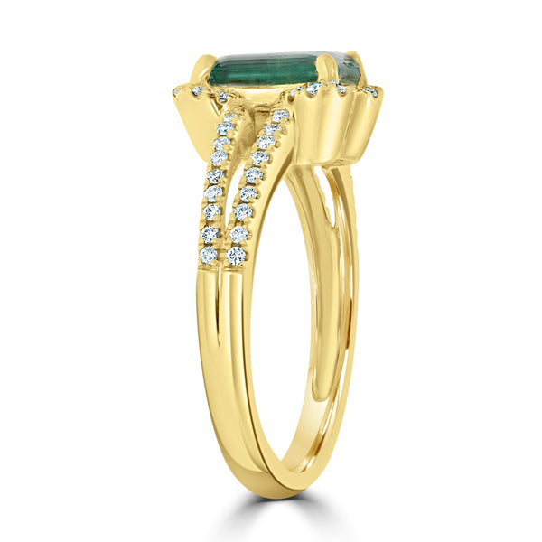 1.53ct Emerald Rings with 0.20tct diamonds set in 14kt yellow gold