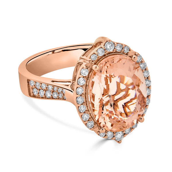 6.08ct Morganite ring with 0.44tct diamonds set in 14K rose gold