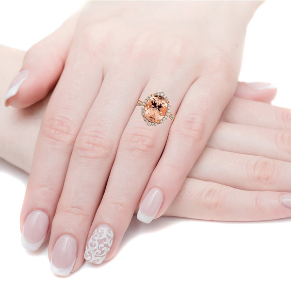 6.08ct Morganite ring with 0.44tct diamonds set in 14K rose gold