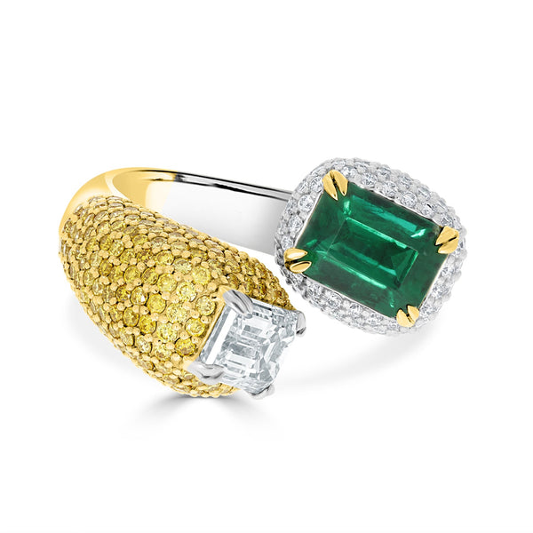 2.75ct Emerald Ring with 3.32tct Diamonds set in 18K Two Tone Gold