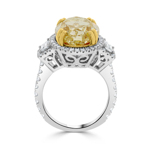 9.01ct Yellow Diamond Ring With 1.35ct Diamonds Set In 18K Two Tone