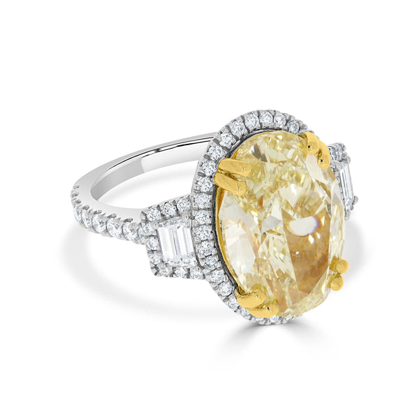 9.01ct Yellow Diamond Ring With 1.35ct Diamonds Set In 18K Two Tone