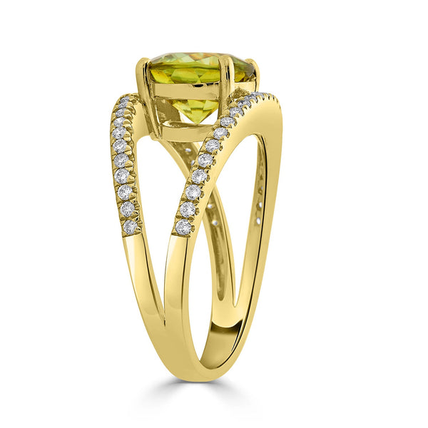 2.72ct Sphene ring with 0.35tct diamonds set in 14K yellow gold