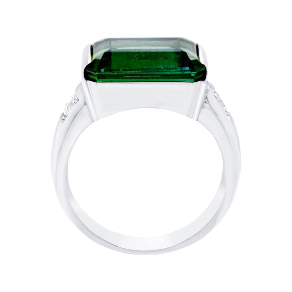 6.01ct Tourmaline Ring with 0.2tct Diamonds set in Platinum