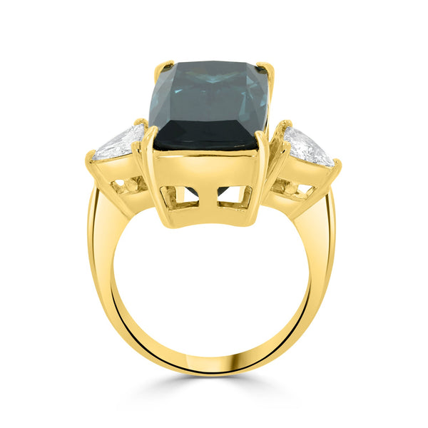 11.01ct Indigot Blue Tourmaline Ring with 0.51tct Diamonds set in 18K Yellow Gold