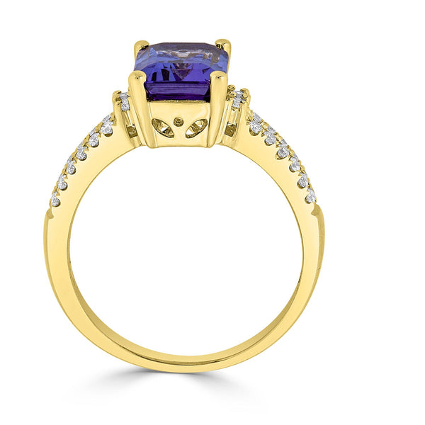 2.30ct Tanzanite ring with 0.24tct diamonds set in 14K yellow gold