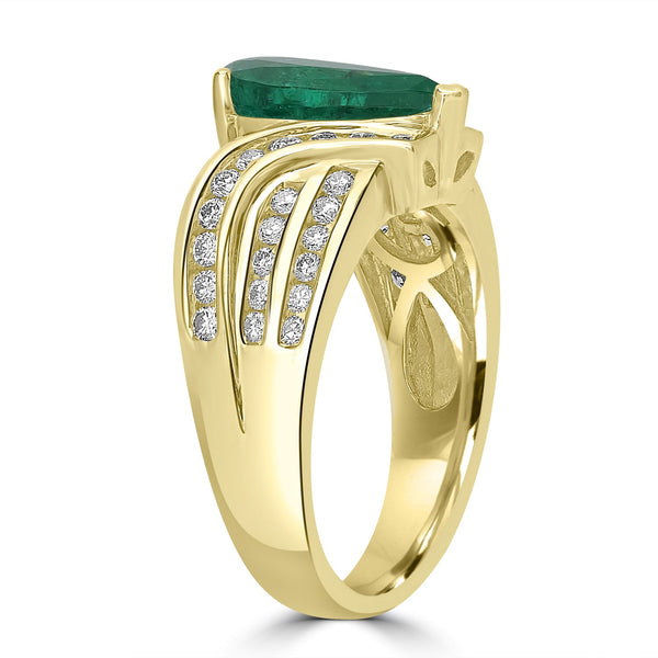 2.01ct   Emerald Rings with 0.58tct Diamond set in 14K Yellow Gold