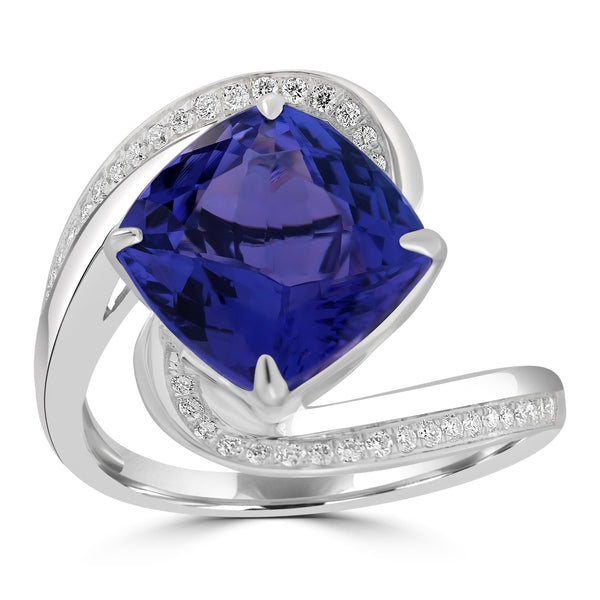 4.956ct Tanzanite Rings with 0.17tct Diamond set in 18K White Gold