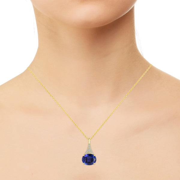 9.606ct Tanzanite Pendants with 0.317tct Diamond set in 18K Yellow Gold