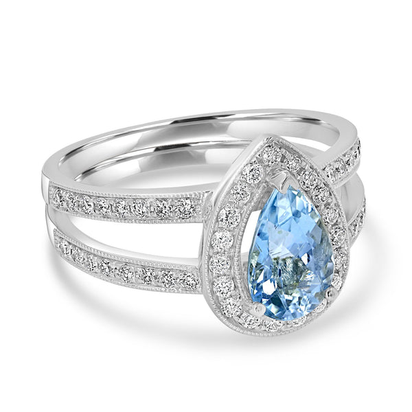 1.17ct Aquamarine Ring with 0.43tct Diamonds set in 14K White Gold