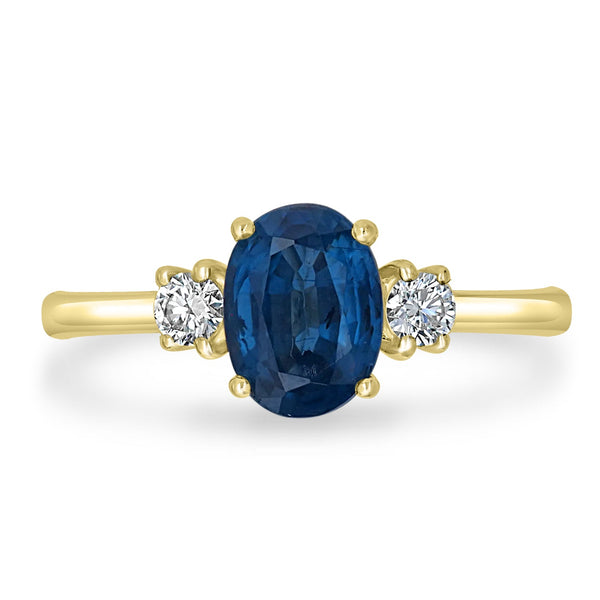 1.41ct Kyanite Ring with 0.2tct Diamonds set in 14K Yellow Gold