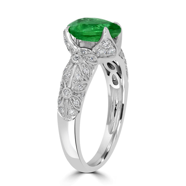 1.39ct Emerald Ring with 0.31tct Diamonds set in 14K White Gold