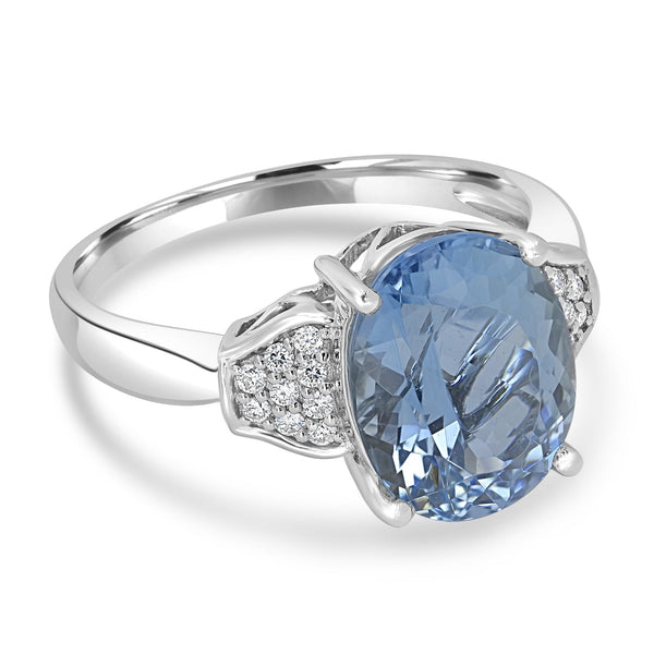 3.5ct Aquamarine Ring with 0.1tct Diamonds set in 14K White Gold