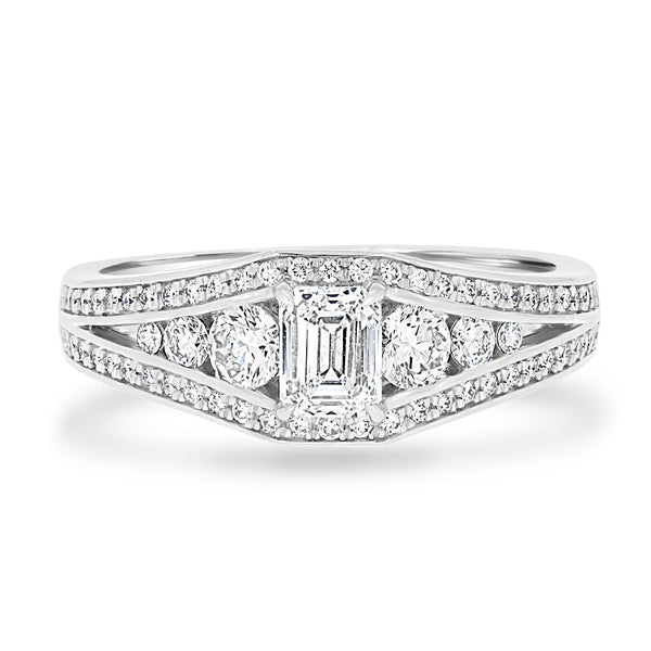 0.5tct Diamond Ring with 0.53tct Diamonds set in 950 Platinum