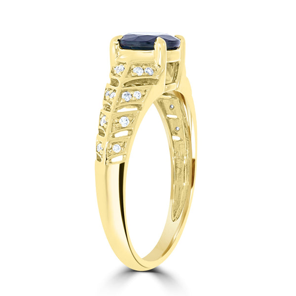 1.38ct Sapphire Ring with 0.1tct Diamonds set in 14K Yellow Gold