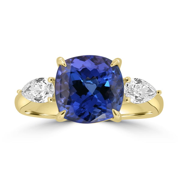 4.3ct Tanzanite Rings with 0.48tct Diamond set in 18K Yellow Gold