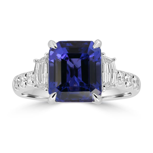 4.66ct Tanzanite Rings with 0.6tct Diamond set in 18K White Gold