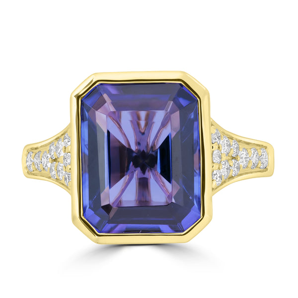 5.84ct Tanzanite Rings with 0.29tct Diamond set in 18K Yellow Gold