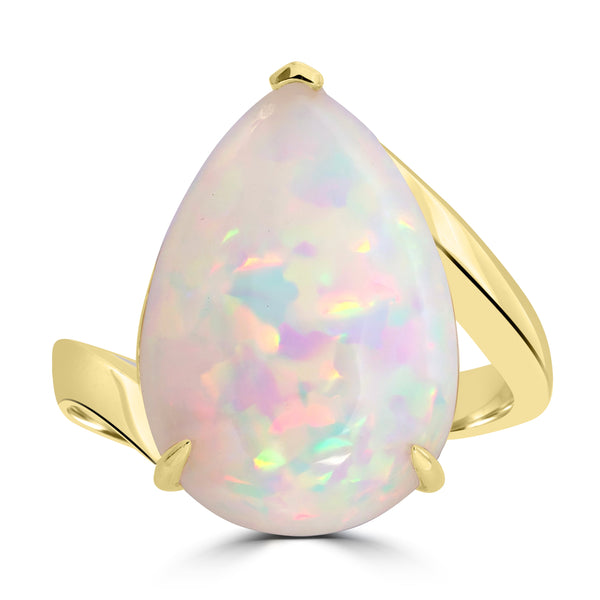 7.54ct Opal Rings with tct Diamond set in 18K Yellow Gold