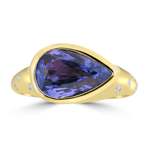 3.55ct Tanzanite Rings with 0.144tct Diamond set in 18K Yellow Gold