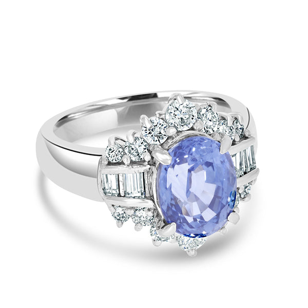 3.32ct Sapphire Ring with 0.88tct Diamonds set in 900 Platinum