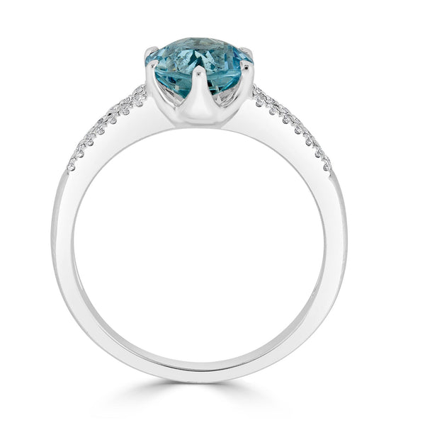 1.57ct Aquamarine ring with 0.11tct diamonds set in 14K white gold