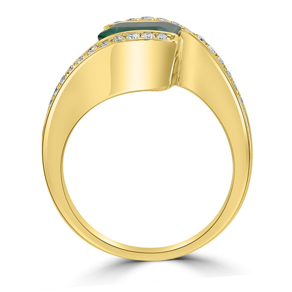 1.74ct Emerald Ring with 0.22tct Diamonds set in 14K Yellow Gold